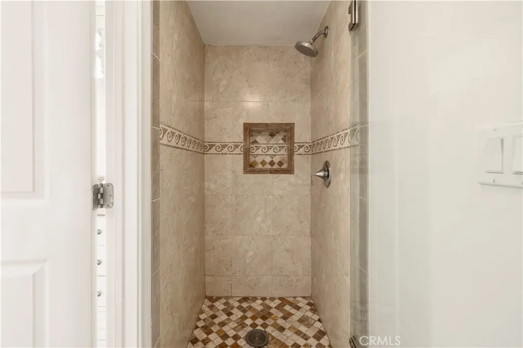 Additional image 16 of 18193 Sundowner Way Unit 815, Canyon Country, CA 91387