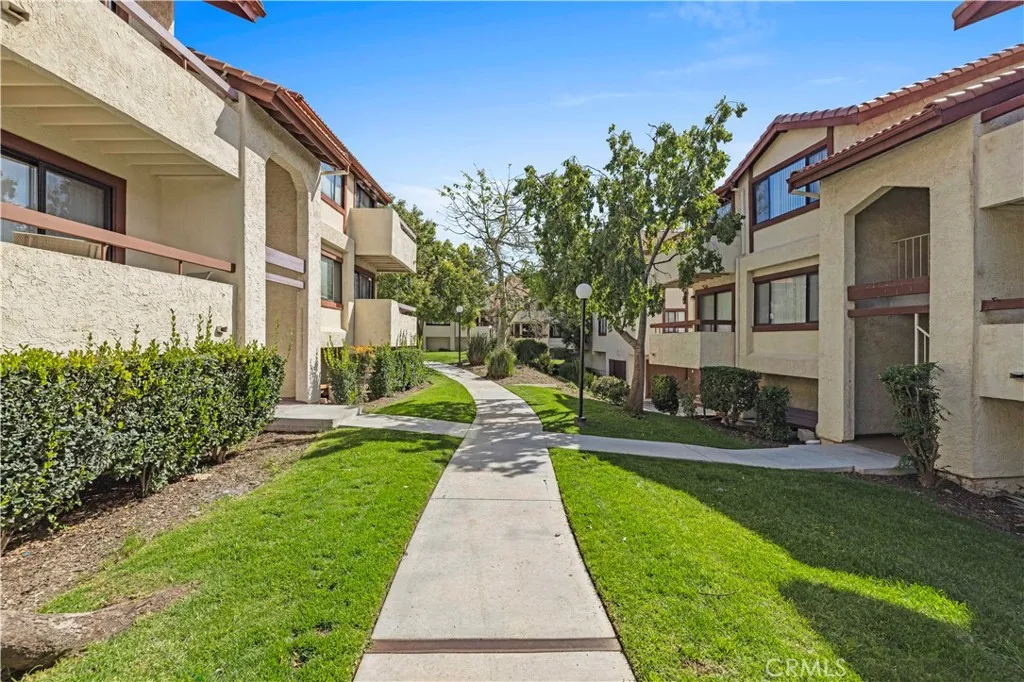 Additional image 43 of 18193 Sundowner Way Unit 815, Canyon Country, CA 91387