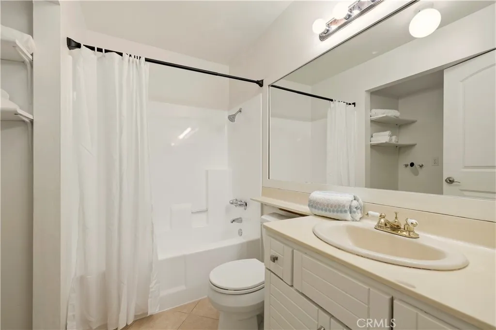 Additional image 24 of 18193 Sundowner Way Unit 815, Canyon Country, CA 91387