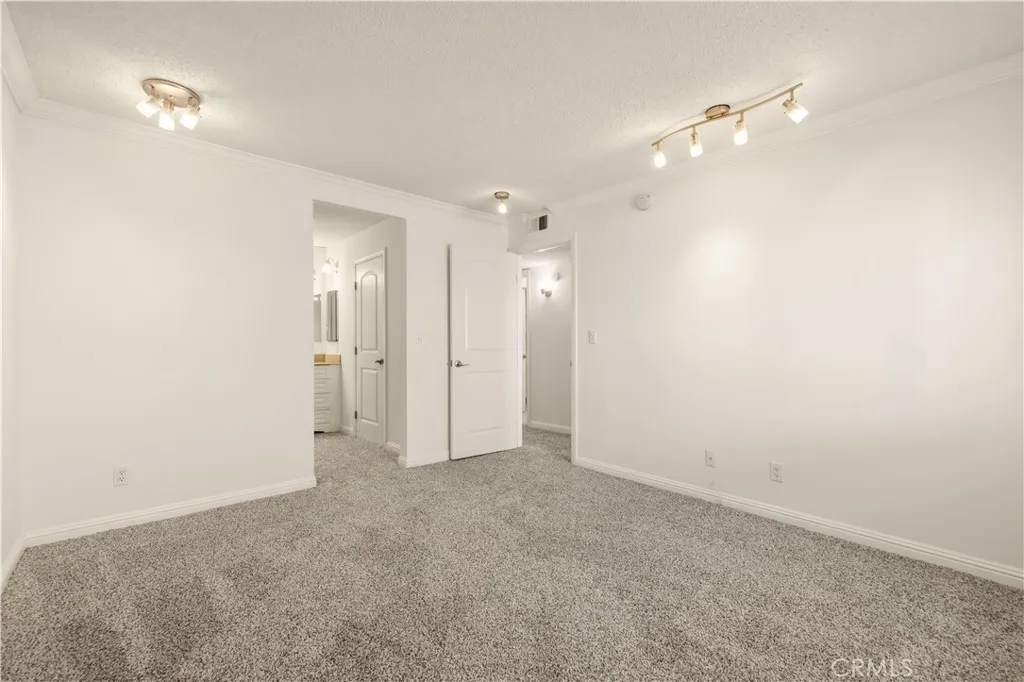 Additional image 84 of 18193 Sundowner Way Unit 815, Canyon Country, CA 91387