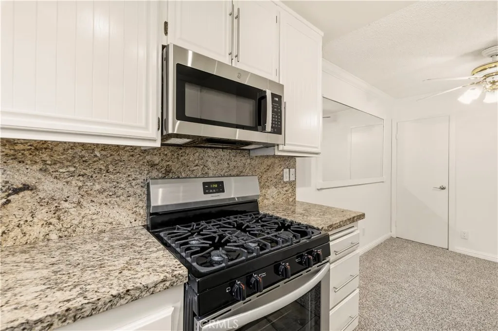 Additional image 8 of 18193 Sundowner Way Unit 815, Canyon Country, CA 91387