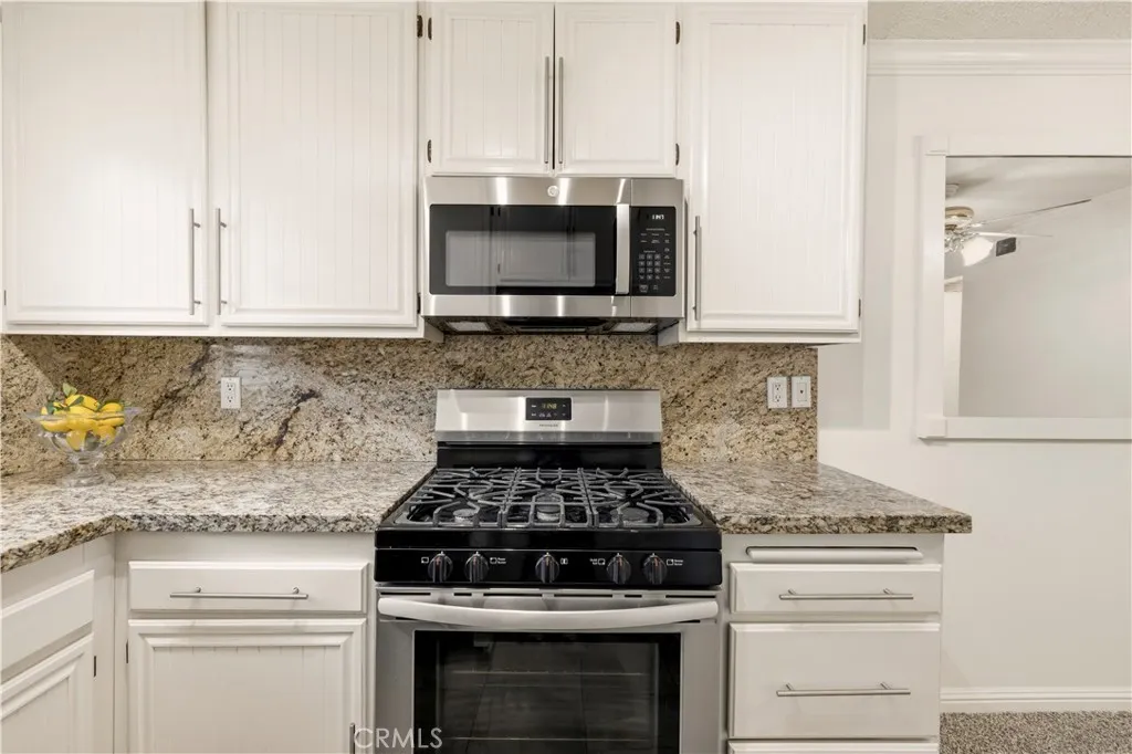 Additional image 9 of 18193 Sundowner Way Unit 815, Canyon Country, CA 91387