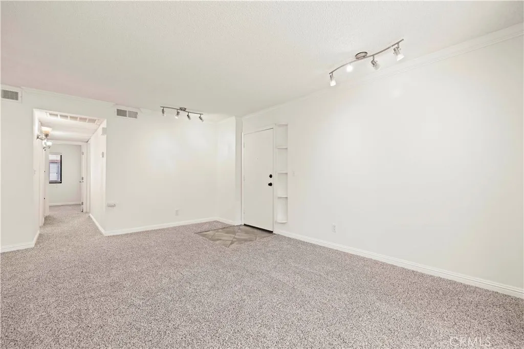 Additional image 95 of 18193 Sundowner Way Unit 815, Canyon Country, CA 91387