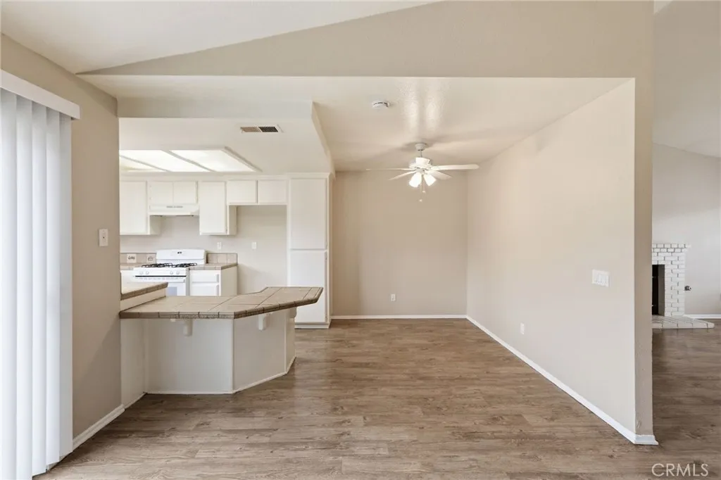 Additional image 46 of 43941 Maria Ct, Lancaster, CA 93535