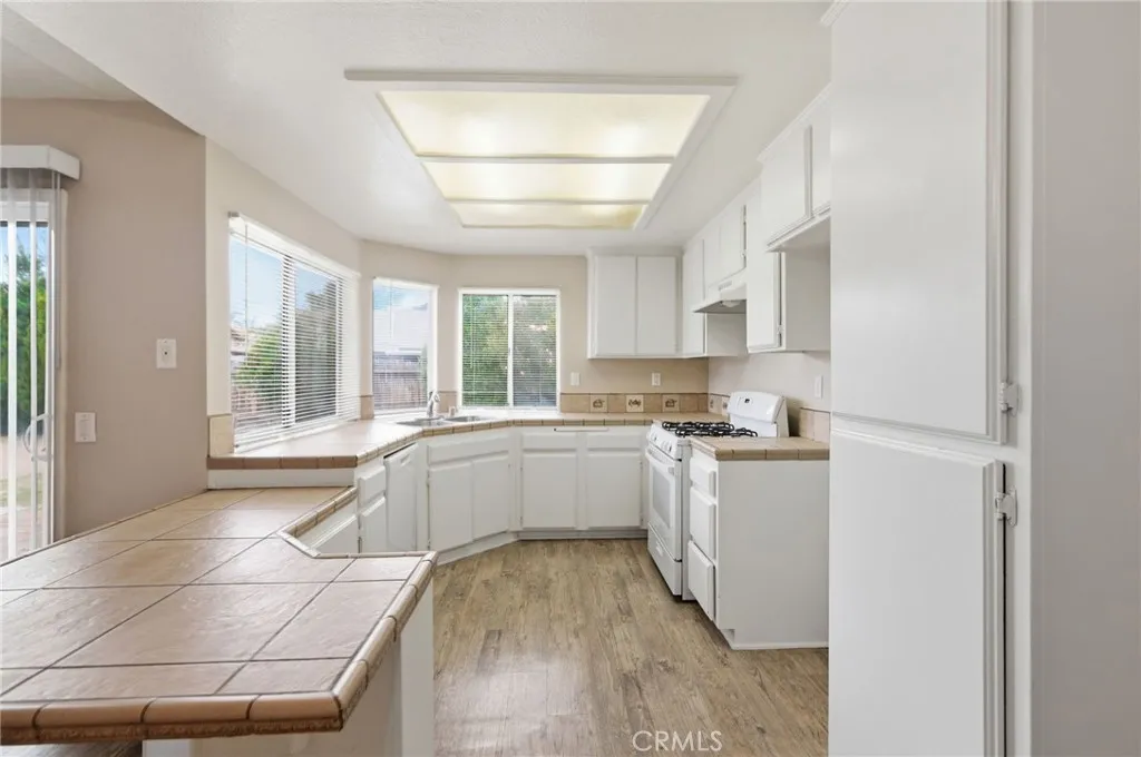 Additional image 9 of 43941 Maria Ct, Lancaster, CA 93535