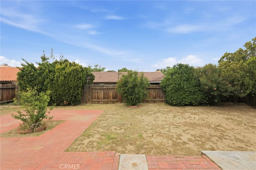 Additional image 36 of 43941 Maria Ct, Lancaster, CA 93535