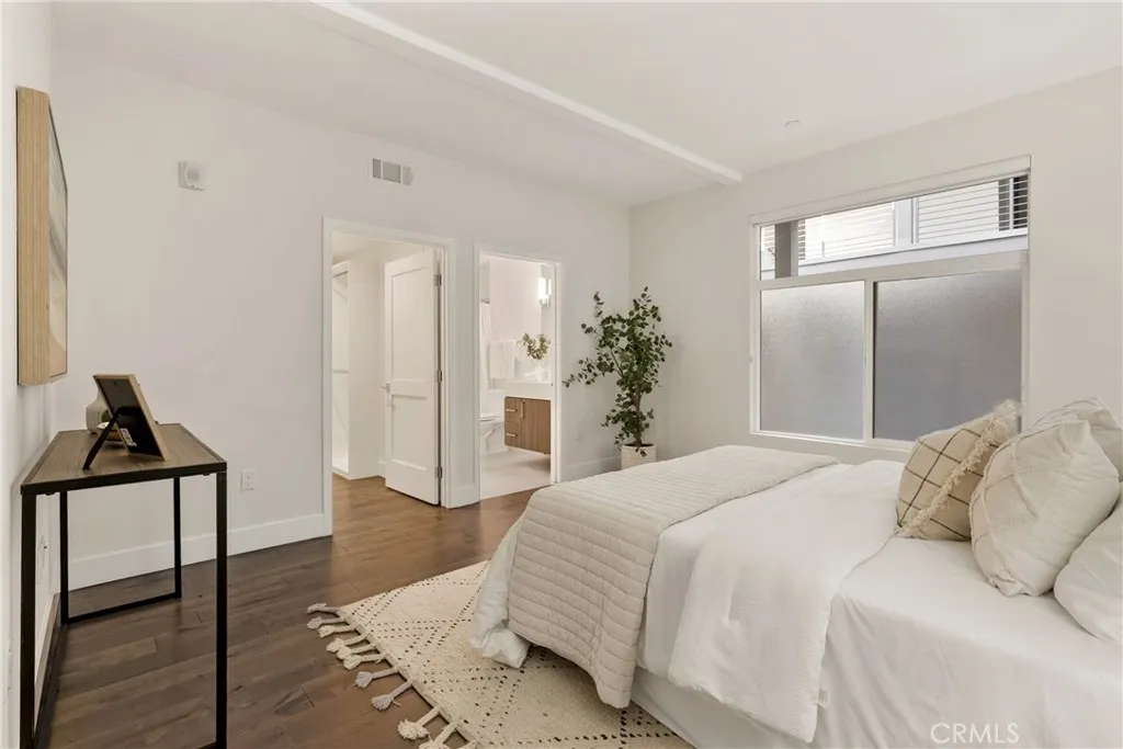 Additional image 53 of 3715 San Marino Street Unit 105, Los Angeles, CA 90019