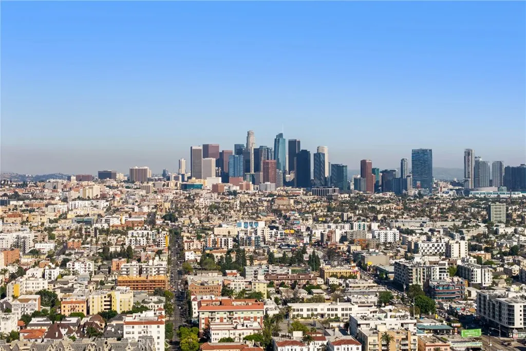 Additional image 29 of 3715 San Marino Street Unit 105, Los Angeles, CA 90019