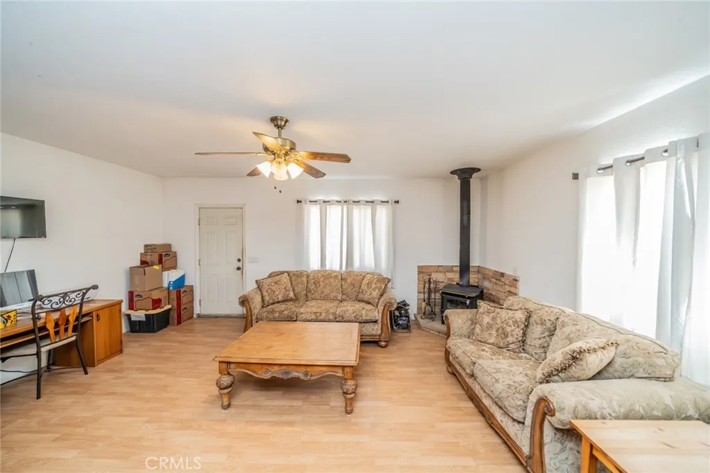 Additional image 43 of 9980 Johnson Rd, Phelan, CA 92371