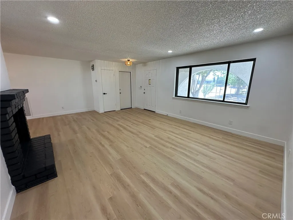 Additional image 27 of 11861 10th Ave, Hesperia, CA 92345