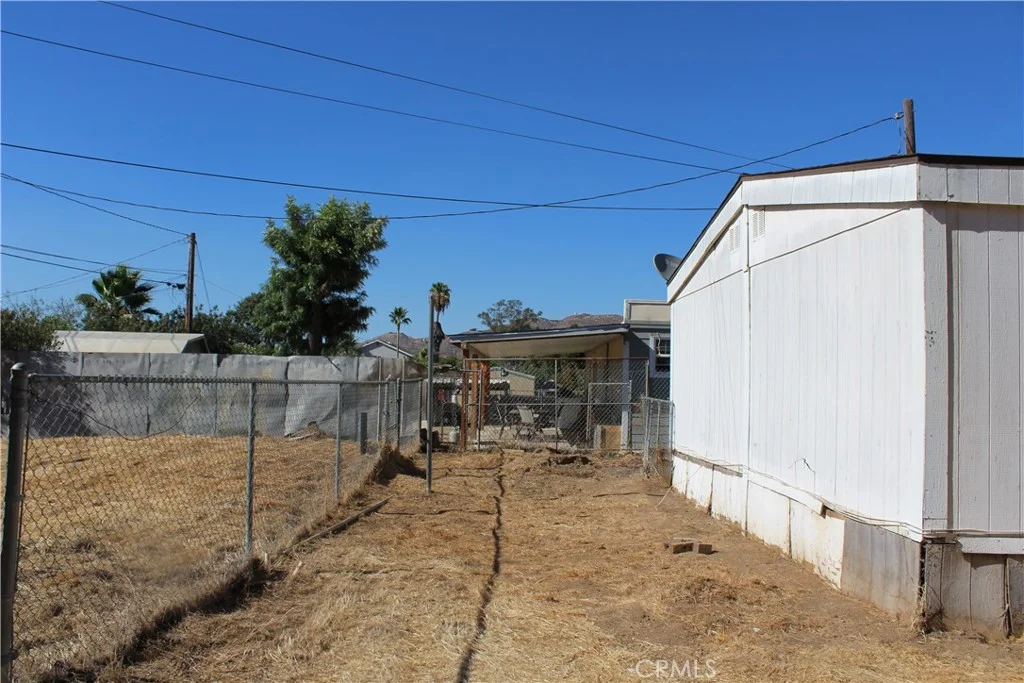 21884 Walnut St, Wildomar, CA 92595
