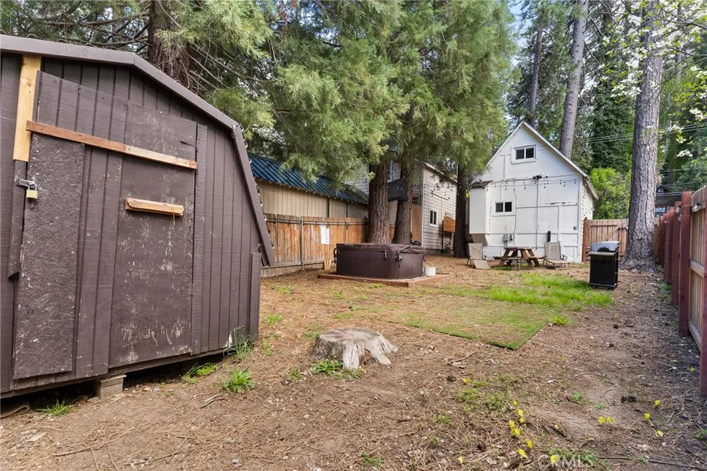 Additional image 32 of 22904 Waters Dr, Crestline, CA 92325