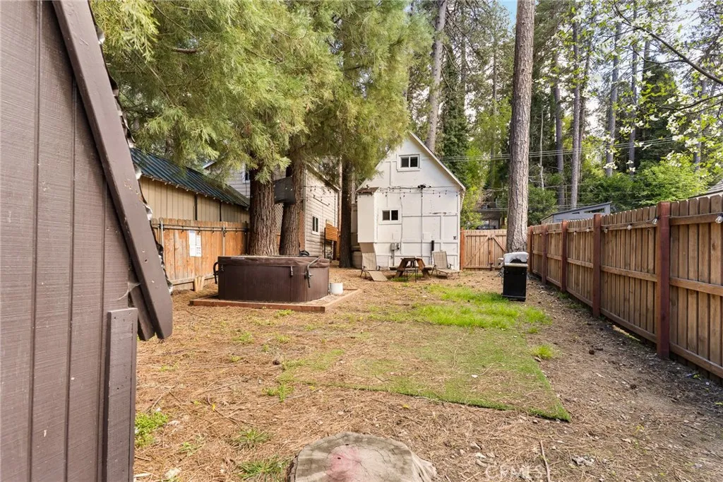 Additional image 31 of 22904 Waters Dr, Crestline, CA 92325