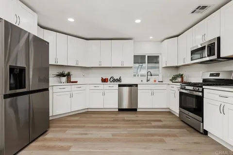 7220 San Lucas St, Carlsbad, CA 92011 - MLS#: NDP2501573