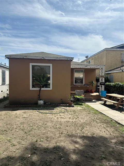954 E 111th Drive, Los Angeles, CA MLS: IG25090885