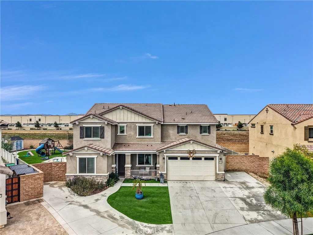 4570 Eagle Avenue, Perris, CA 92571