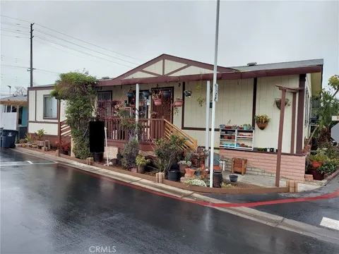 215 S Sullivan Lane Unit 220, Santa Ana, CA MLS: PW25018099