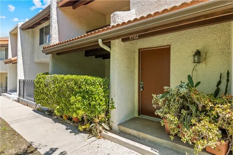 9502 Via Salerno, Burbank, CA MLS: SR25095210
