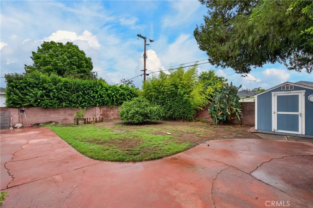 19148 Hart St, Reseda, CA 91335