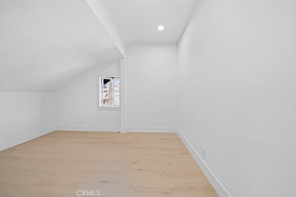 Additional image 88 of 1676 W 24th St, Los Angeles, CA 90007