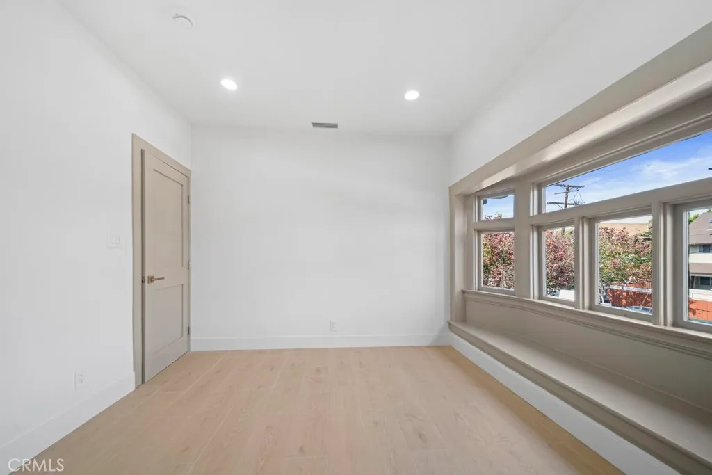 Additional image 86 of 1676 W 24th St, Los Angeles, CA 90007