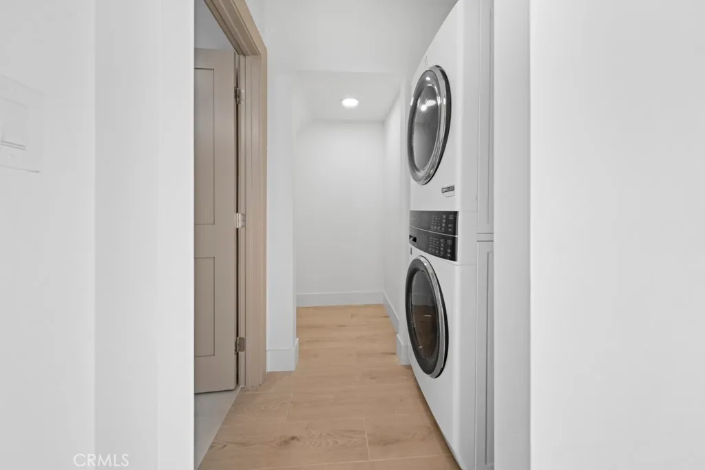 Additional image 25 of 1676 W 24th St, Los Angeles, CA 90007