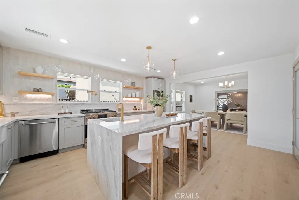 Additional image 76 of 1676 W 24th St, Los Angeles, CA 90007