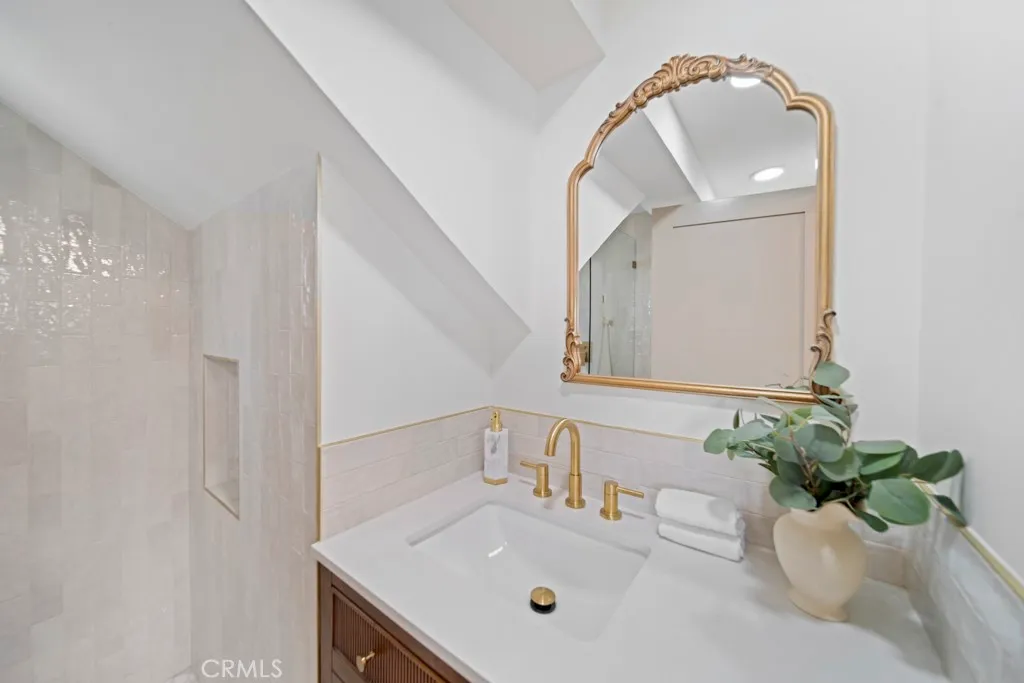 Additional image 14 of 1676 W 24th St, Los Angeles, CA 90007