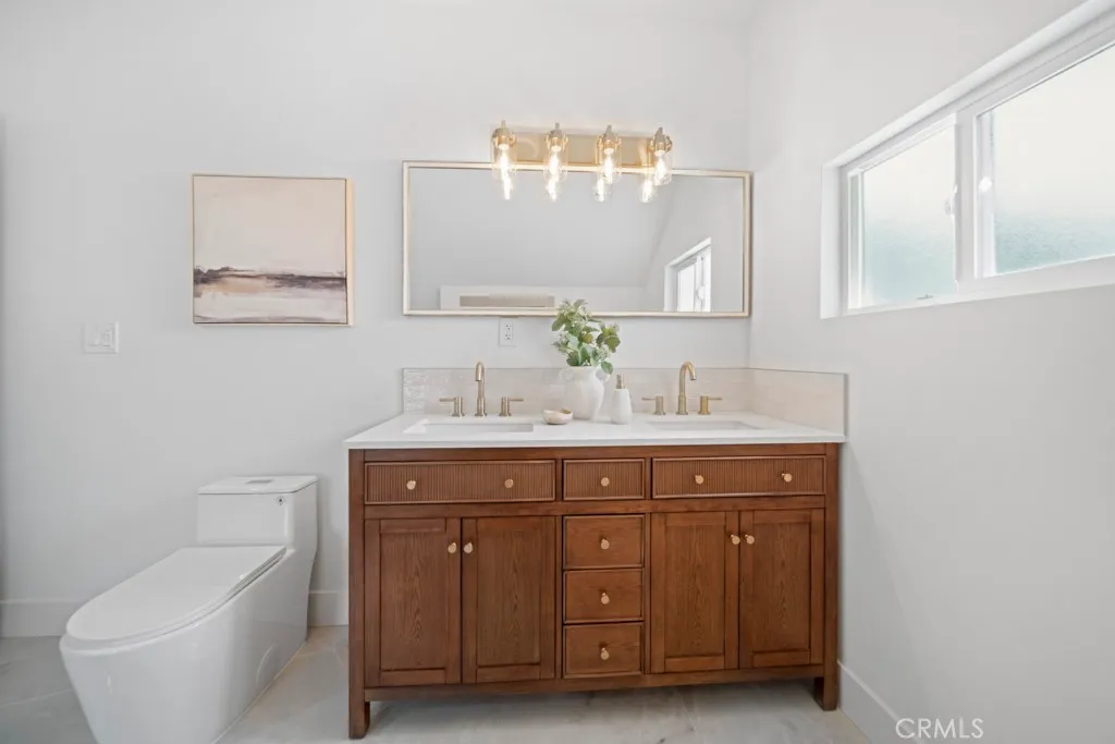 Additional image 46 of 1676 W 24th St, Los Angeles, CA 90007