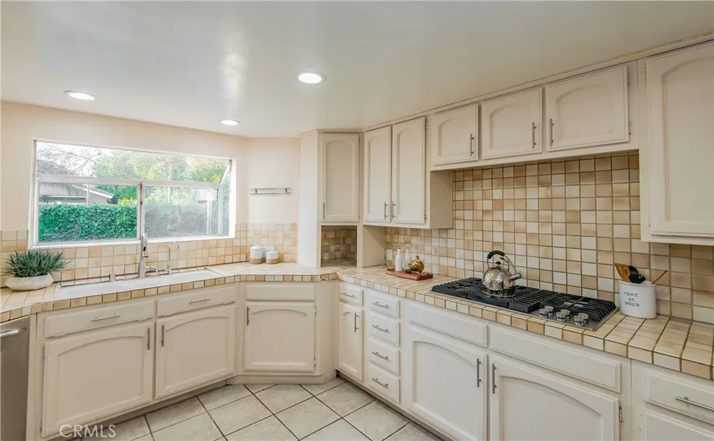 Additional image 11 of 20221 Baltar St, Winnetka, CA 91306