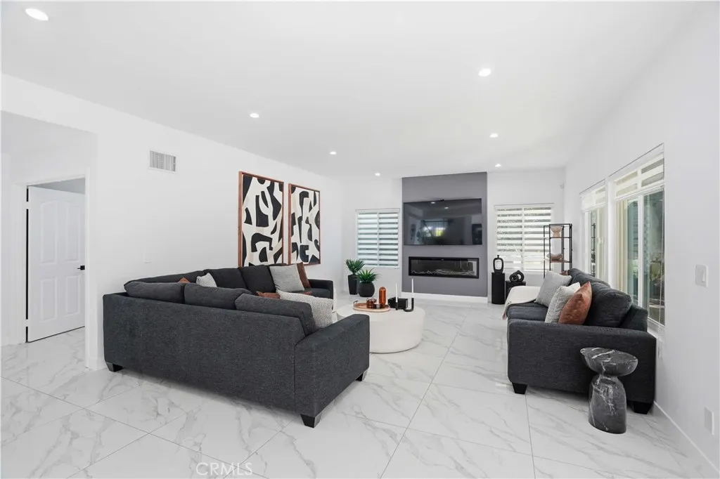 Additional image 74 of 7600 Southby Dr, West Hills, CA 91304