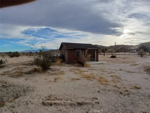 20273 Grey Mountain Road, El Mirage, CA MLS: PW25025481