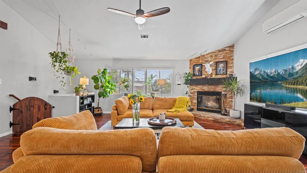 Additional image 6 of 1308 Lincoln Place, San Diego, CA 92114