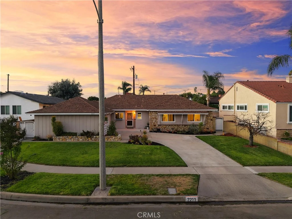 2211 E Romneya Drive, Anaheim, CA 92806