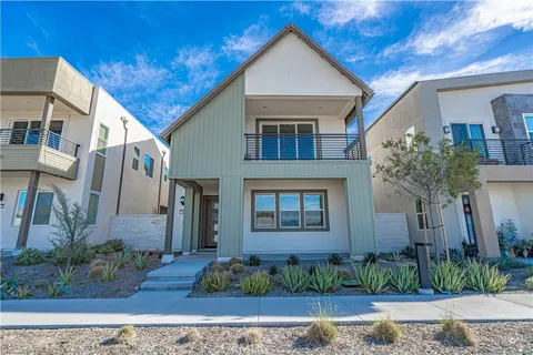 27081 Amber Sky Way, Valencia, CA MLS: SR25066876