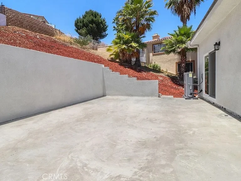 29847 Smugglers Point Dr, Canyon Lake, CA 92587
