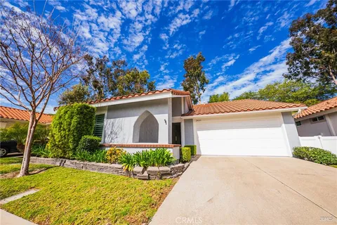 28103 Espinoza, Mission Viejo, CA 92692 - MLS#: OC25040626
