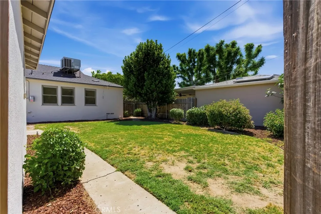 Additional image 81 of 2715 Cedar St, Bakersfield, CA 93301