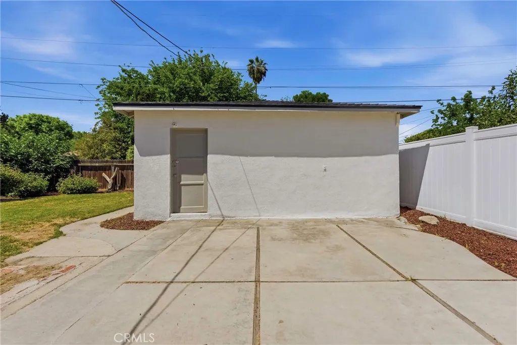 Additional image 36 of 2715 Cedar St, Bakersfield, CA 93301