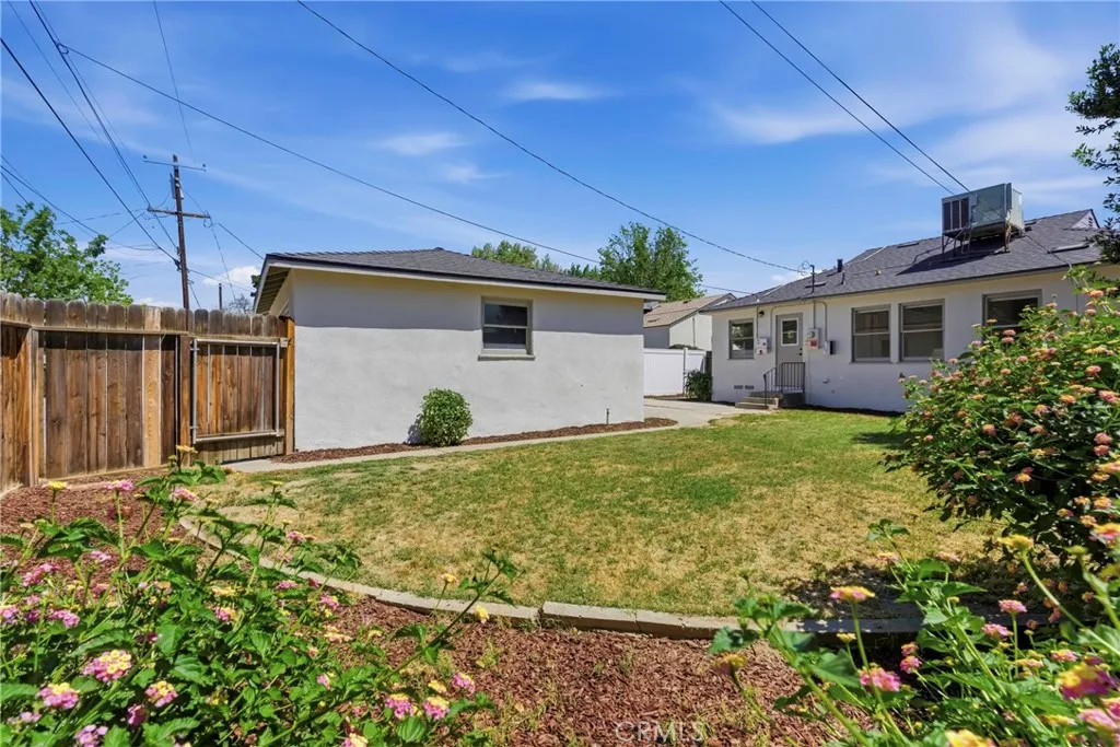 Additional image 86 of 2715 Cedar St, Bakersfield, CA 93301