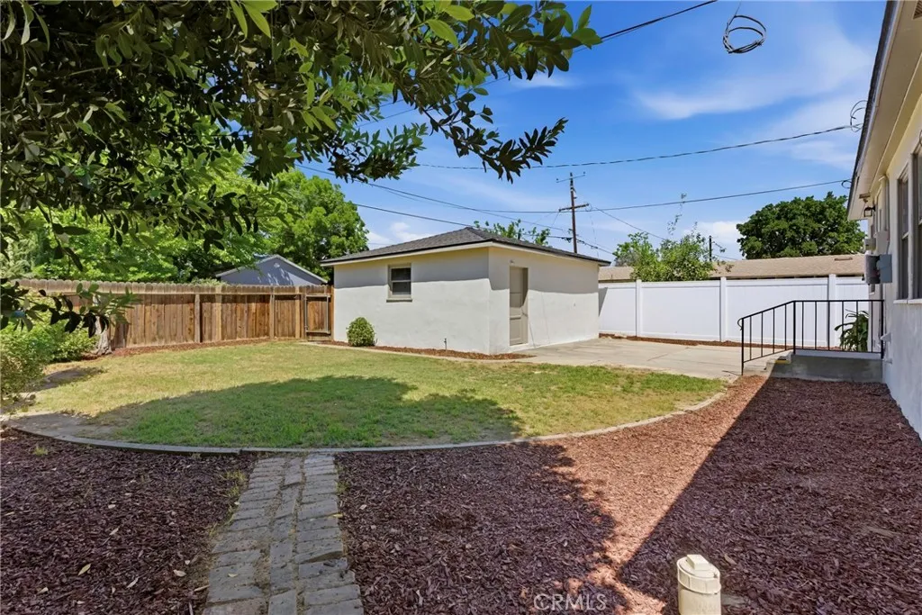 Additional image 85 of 2715 Cedar St, Bakersfield, CA 93301