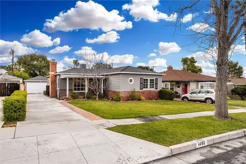 1492 Coolidge Avenue, Pasadena, CA MLS: CV25081880