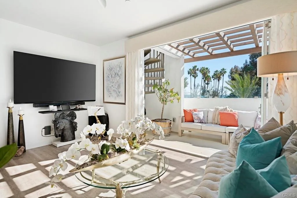 1528 Doheny Way, Dana Point, CA 92629 MLS OC22052493 Listing