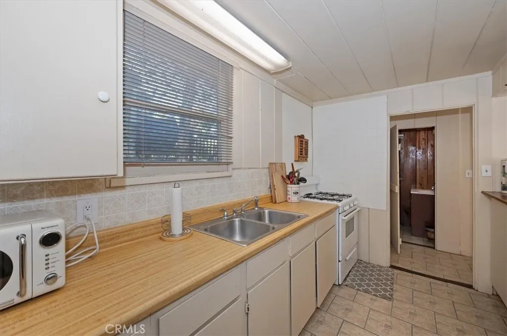 Additional image 38 of 22838 Waters Dr, Crestline, CA 92325