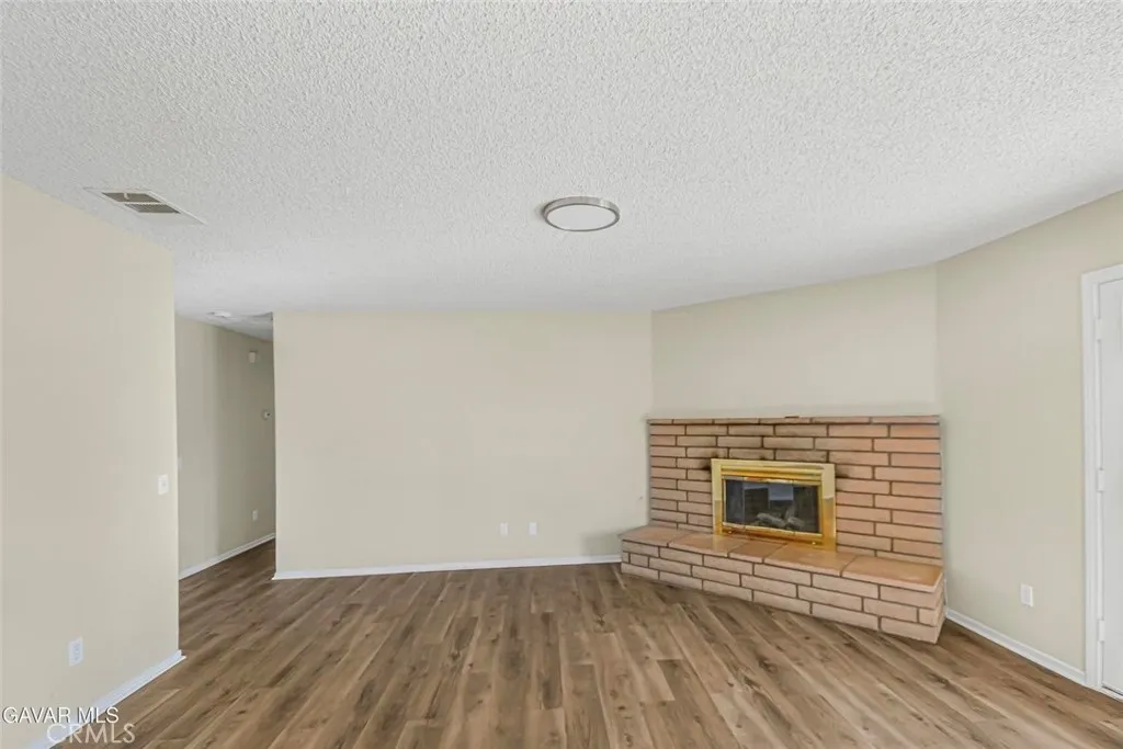 Additional image 15 of 37324 97th Street East, Littlerock, CA 93543