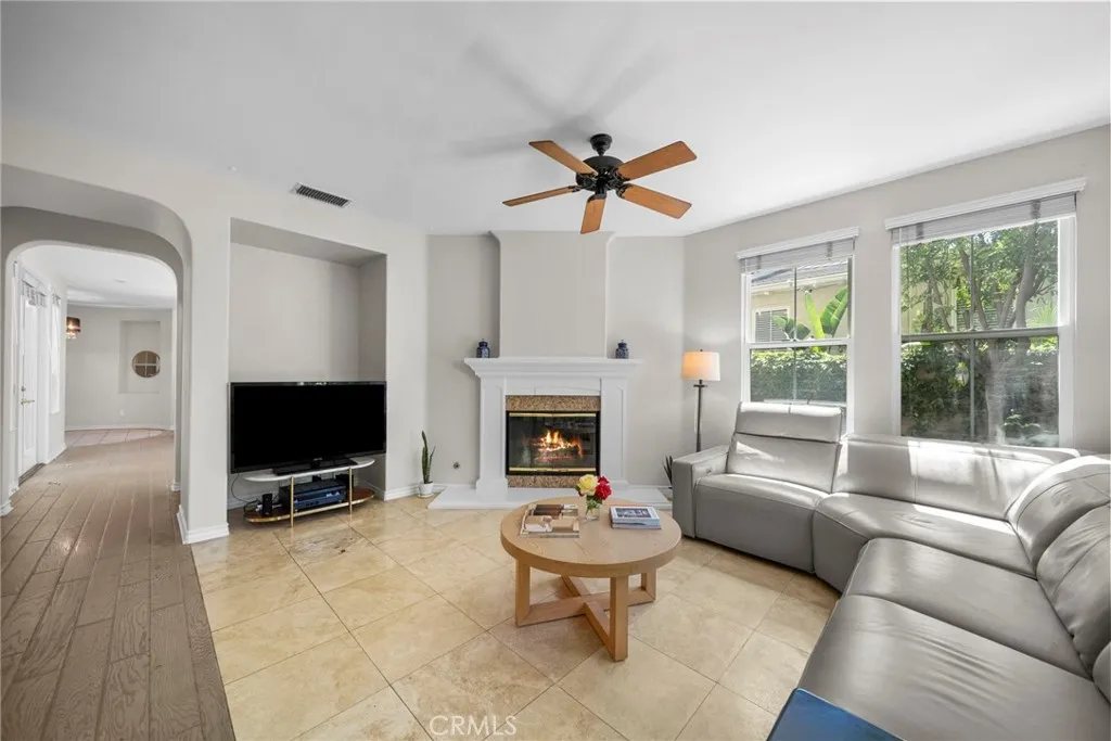 Additional image 4 of 26811 Brookhollow Drive, Valencia, CA 91355