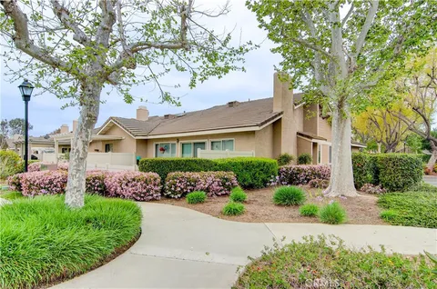5250 Via Del Jinete, Yorba Linda, CA MLS: PW25067805