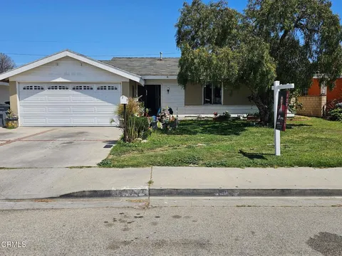 1014 Rialto Street, Oxnard, CA MLS: V1-29406