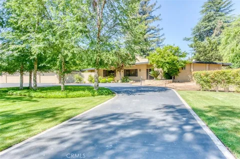 6641 N Van Ness Boulevard, Fresno, CA MLS: SC25106337