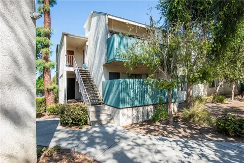 5700 Etiwanda Avenue Unit 259, Tarzana, CA MLS: SR25100406